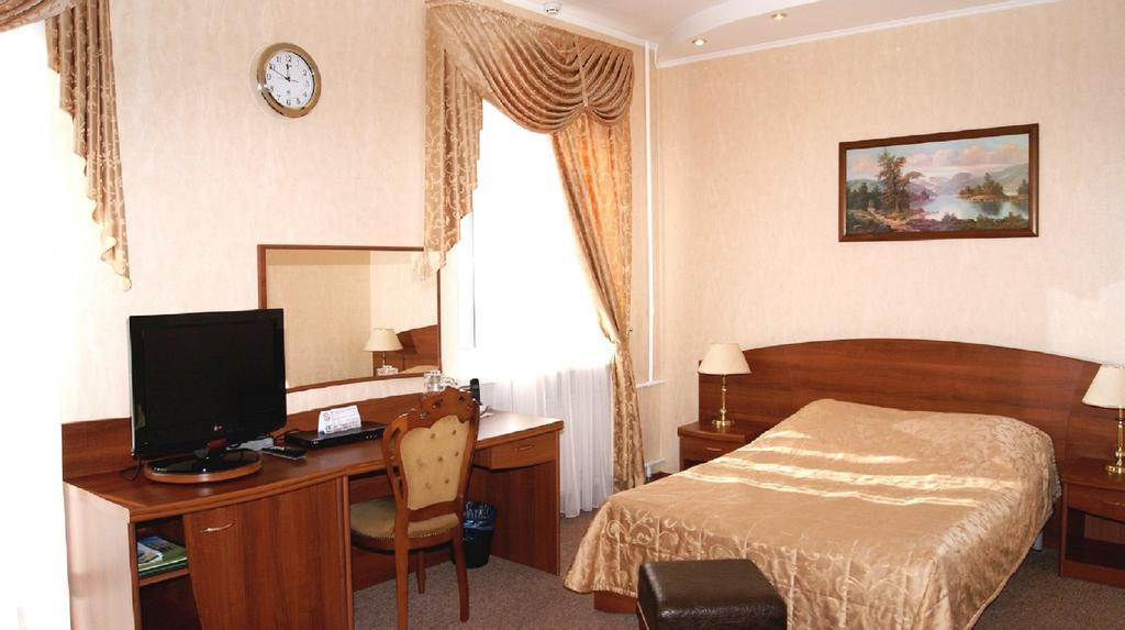 Sibir Hotel Tomsk Exterior photo
